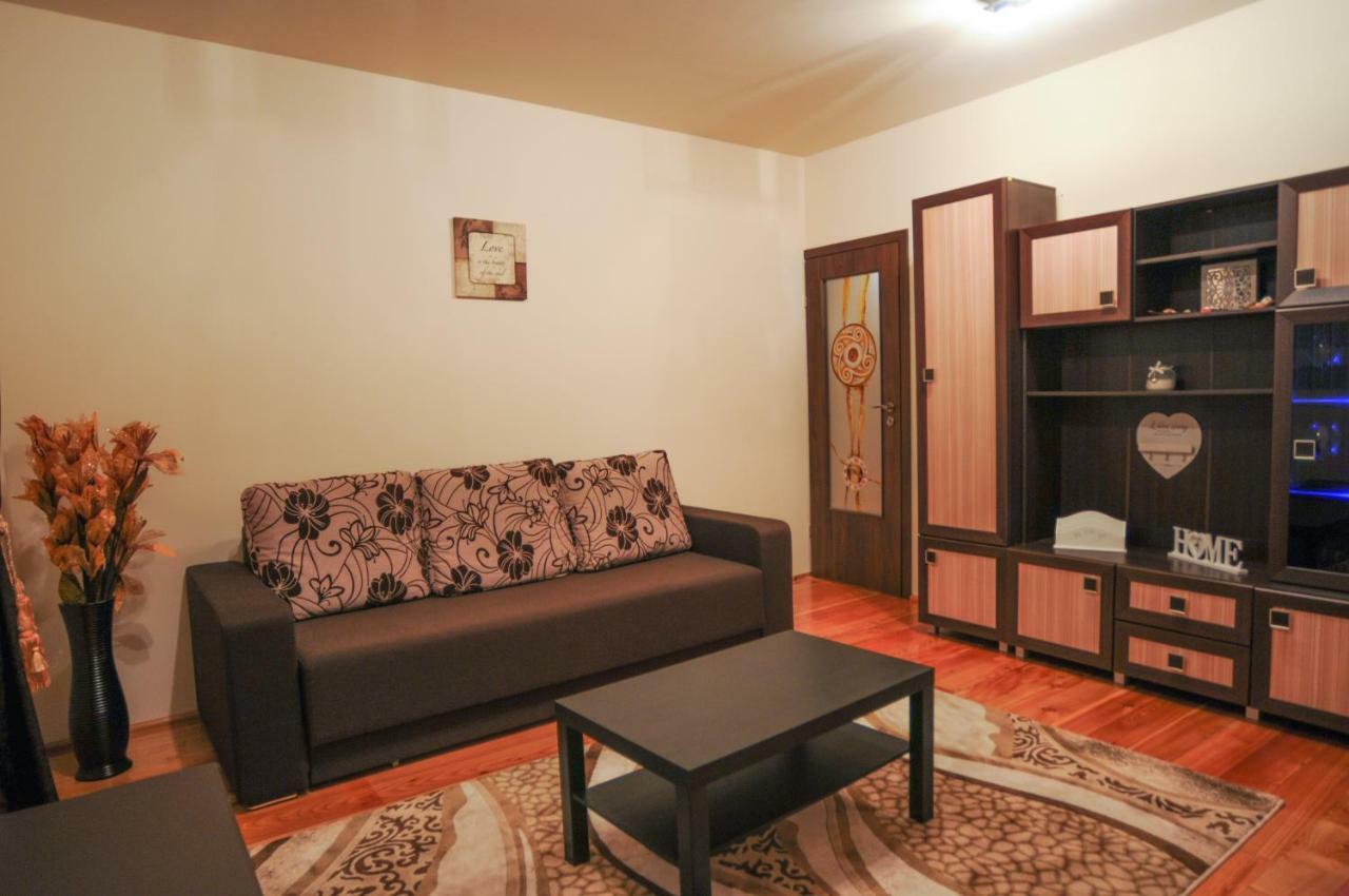 Casa Di Luca Apartment Брашов Екстериор снимка