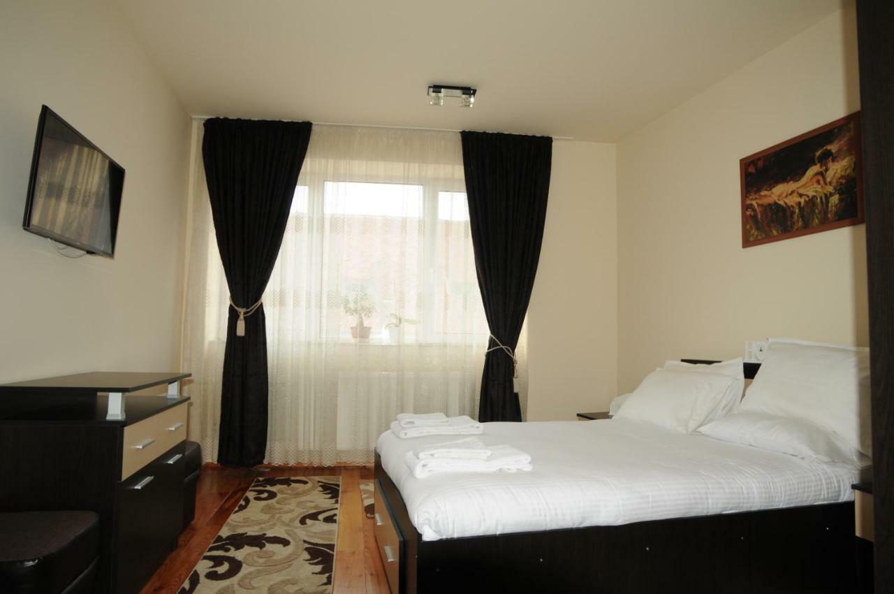 Casa Di Luca Apartment Брашов Екстериор снимка