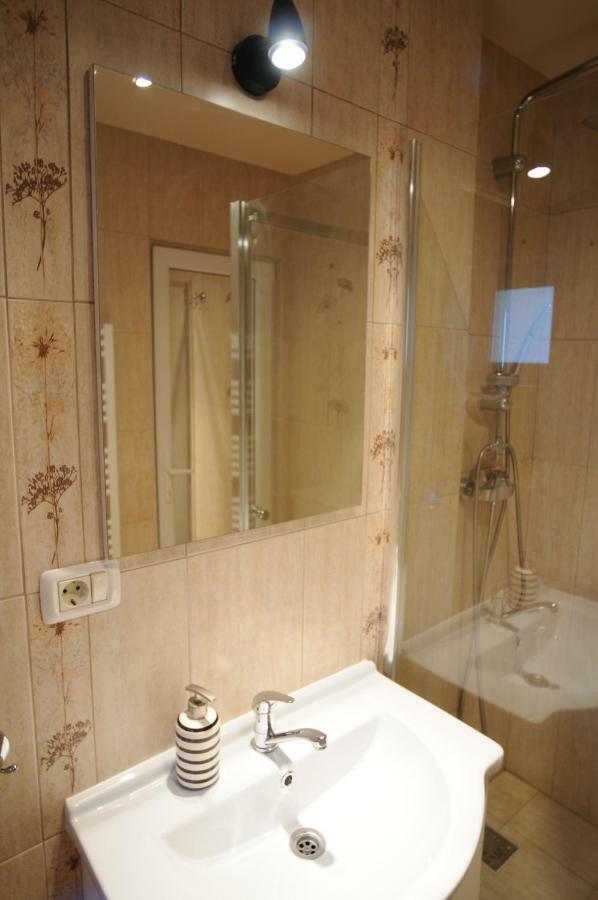 Casa Di Luca Apartment Брашов Екстериор снимка