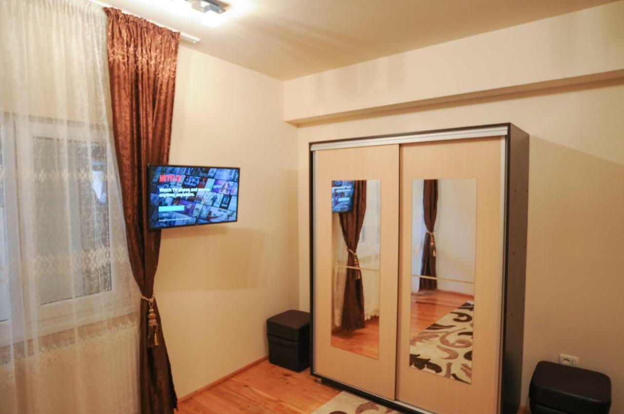 Casa Di Luca Apartment Брашов Екстериор снимка