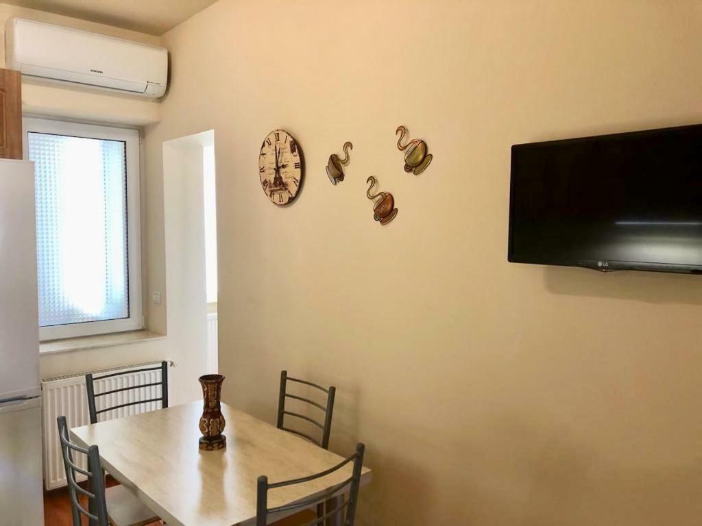 Casa Di Luca Apartment Брашов Екстериор снимка