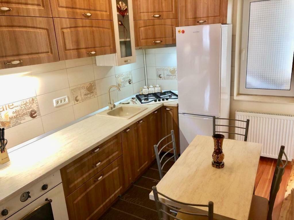 Casa Di Luca Apartment Брашов Екстериор снимка