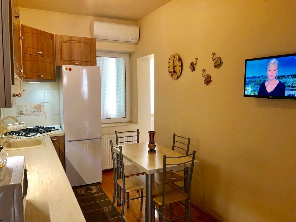 Casa Di Luca Apartment Брашов Екстериор снимка